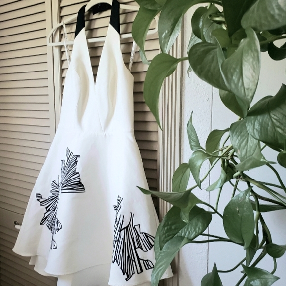 🌱 NWT Halston Heritage A-Line Printed Halter Mini Dress White Size XS/2 - Picture 3 of 12